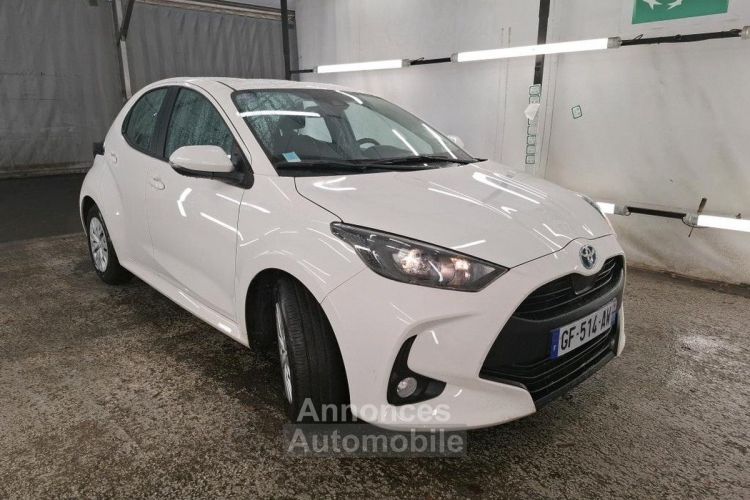 Toyota Yaris Hybrid MY21 116h Dynamic Business Stage Acad - <small></small> 18.990 € <small>TTC</small> - #4