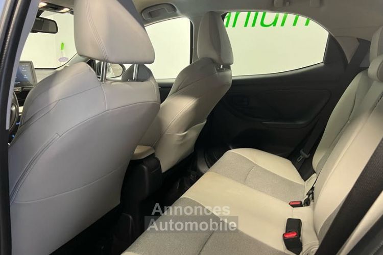 Toyota Yaris Hybride 116ch Iconic MY22 A partir de 290e par mois Affichage tête haute Sièges chauffants & ventilés - <small></small> 21.800 € <small>TTC</small> - #5