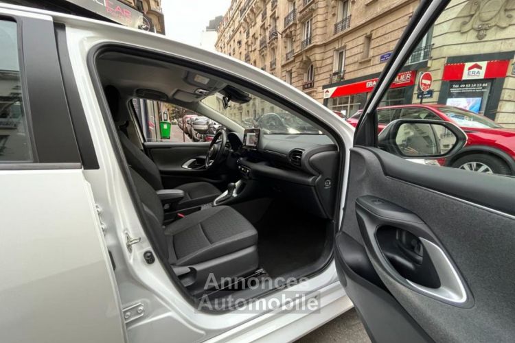 Toyota Yaris HYBRIDE AFFAIRES 116H FRANCE BUSINESS + STAGE HYBRIDE ACADEMY - <small></small> 17.990 € <small>TTC</small> - #19