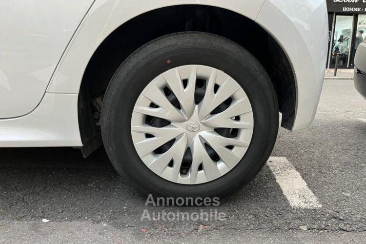 Toyota Yaris HYBRIDE AFFAIRES 116H FRANCE BUSINESS + STAGE HYBRIDE ACADEMY - <small></small> 17.990 € <small>TTC</small> - #30