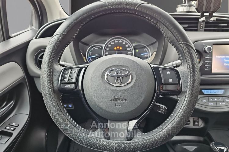 Toyota Yaris HYBRIDE AFFAIRES MC2 100H FRANCE BUSINESS - <small></small> 13.990 € <small>TTC</small> - #11