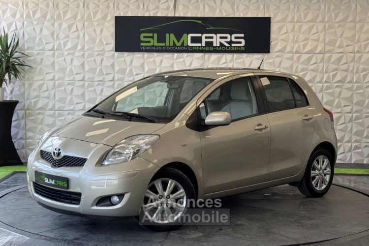 Toyota Yaris II 100 VVT-i Start&Stop Lounge 3p - <small></small> 8.990 € <small>TTC</small> - #1