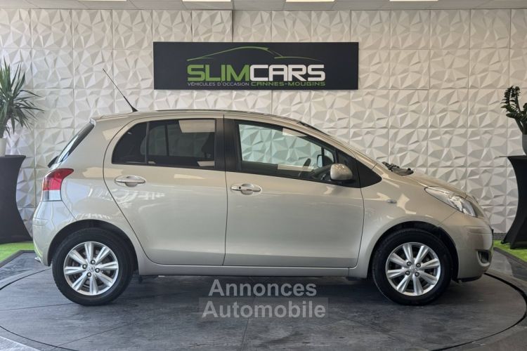 Toyota Yaris II 100 VVT-i Start&Stop Lounge 3p - <small></small> 8.990 € <small>TTC</small> - #5