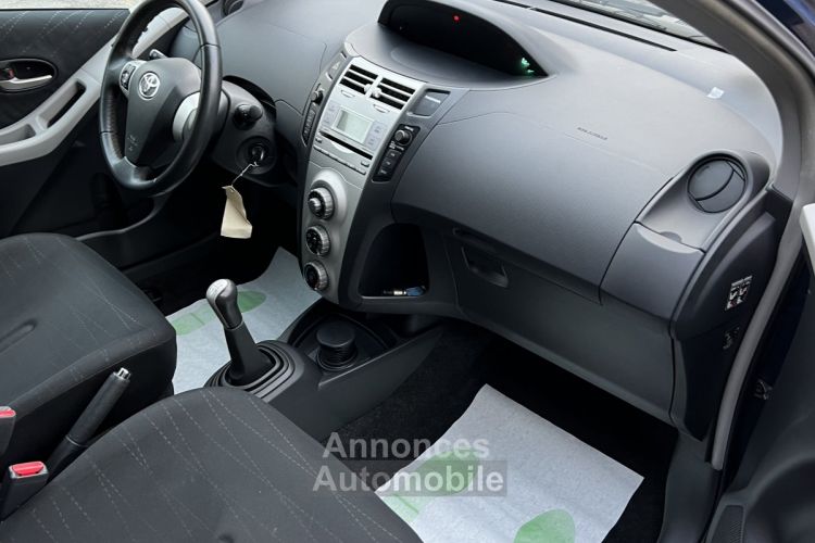 Toyota Yaris II 1.3 VVT-i 87 Cv PREMIERE MAIN / 5 PORTES CLIMATISATION BLUETOOTH - GARANTIE 1 AN - <small></small> 6.770 € <small>TTC</small> - #7