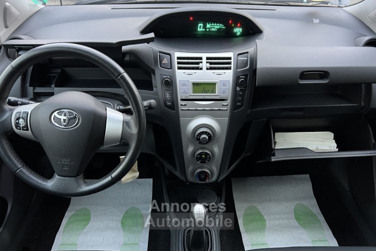 Toyota Yaris II 1.3 VVT-i 87 Cv PREMIERE MAIN / 5 PORTES CLIMATISATION BLUETOOTH - GARANTIE 1 AN - <small></small> 6.770 € <small>TTC</small> - #13