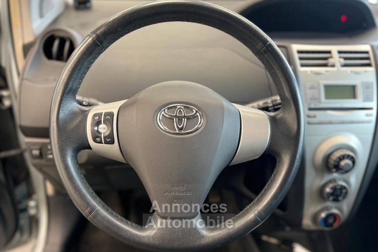 Toyota Yaris II 87 VVT-i Sol 5p - <small></small> 7.990 € <small>TTC</small> - #12