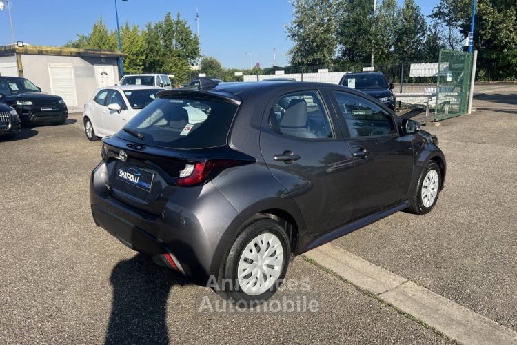 Toyota Yaris IV 120cv VVT-i France Camera 5Port 1erMain Clim 68,000Kms Prime à la Conversion - <small></small> 14.990 € <small>TTC</small> - #4