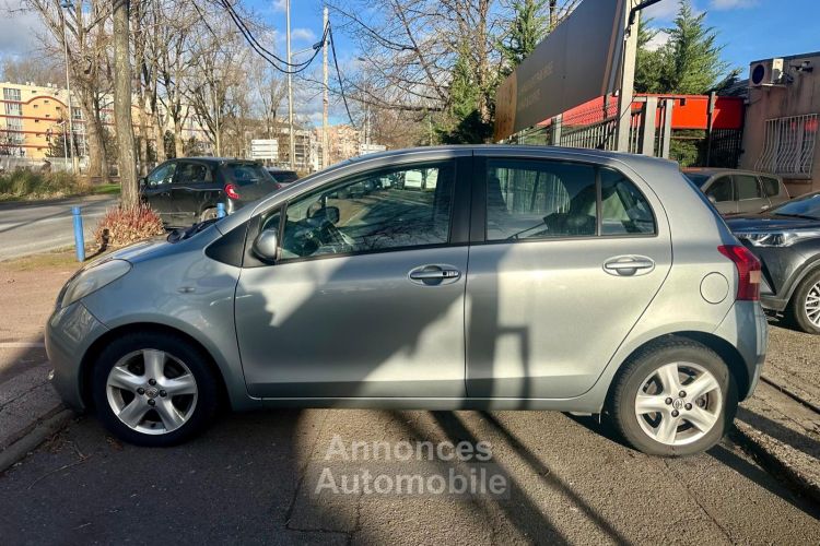 Toyota Yaris YARIS II 87 VVT-I LUNA MULTIMODE 5P - <small></small> 6.495 € <small>TTC</small> - #4