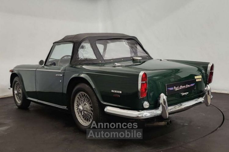 Triumph TR250 - <small></small> 38.750 € <small>TTC</small> - #4