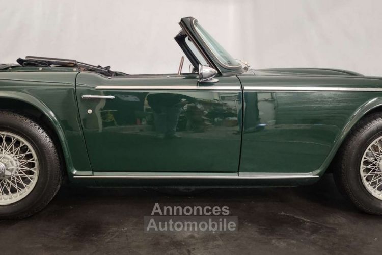 Triumph TR250 - <small></small> 38.750 € <small>TTC</small> - #20