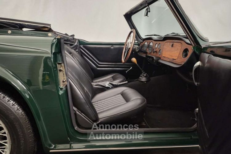 Triumph TR250 - <small></small> 38.750 € <small>TTC</small> - #43