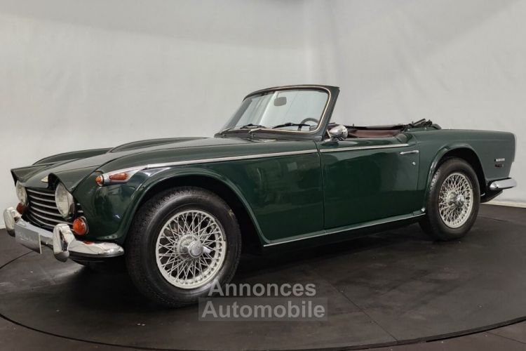 Triumph TR250 - <small></small> 38.750 € <small>TTC</small> - #2