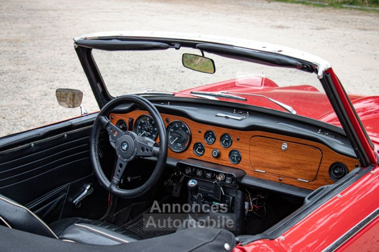 Triumph TR250 Overdrive 2.5L straight 6 with 111bhp - <small></small> 38.800 € <small>TTC</small> - #10