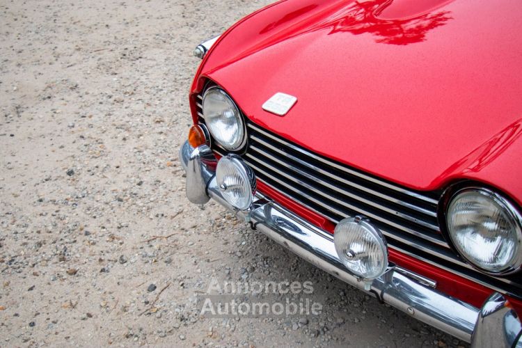 Triumph TR250 Overdrive 2.5L straight 6 with 111bhp - <small></small> 38.800 € <small>TTC</small> - #23