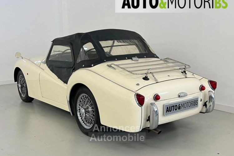 Triumph TR3 1957 Small Mouth *hard top* - <small></small> 48.900 € <small>TTC</small> - #13