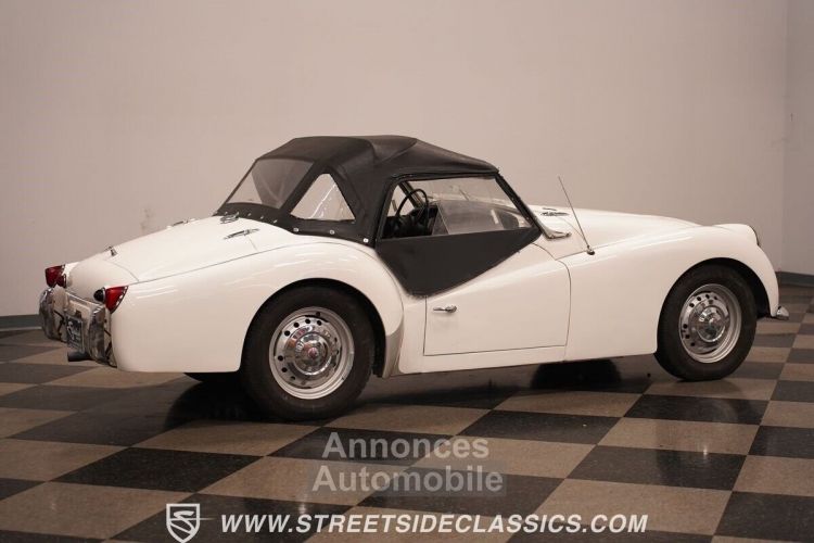 Triumph TR3A - <small></small> 30.800 € <small>TTC</small> - #17