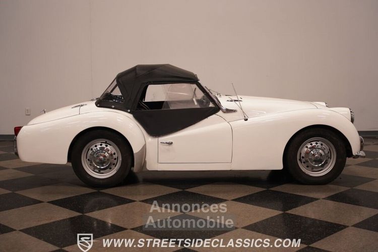 Triumph TR3A - <small></small> 30.800 € <small>TTC</small> - #18