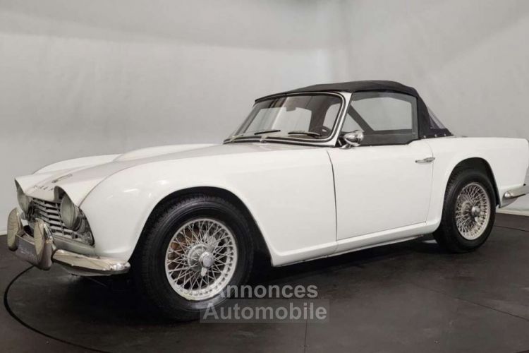 Triumph TR4 - <small></small> 37.500 € <small>TTC</small> - #9