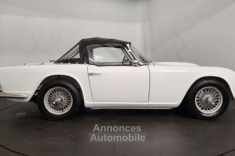 Triumph TR4 - <small></small> 37.500 € <small>TTC</small> - #22