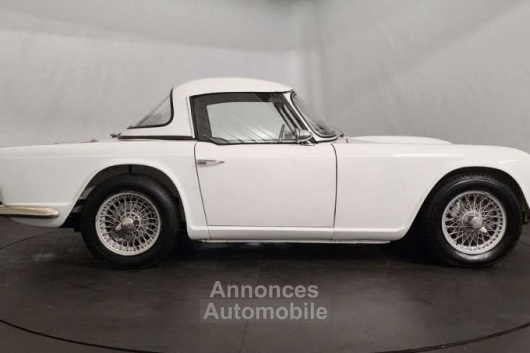 Triumph TR4 - <small></small> 37.500 € <small>TTC</small> - #23