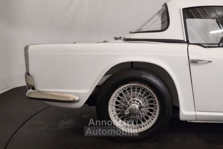 Triumph TR4 - <small></small> 37.500 € <small>TTC</small> - #24