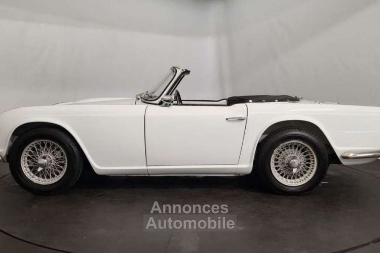 Triumph TR4 - <small></small> 37.500 € <small>TTC</small> - #27