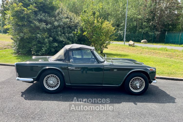 Triumph TR4 - <small></small> 15.900 € <small>TTC</small> - #57