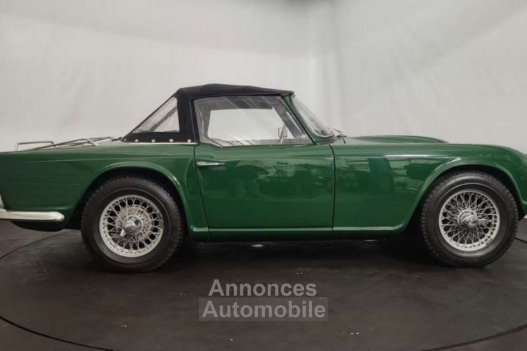 Triumph TR4 - <small></small> 38.500 € <small>TTC</small> - #17