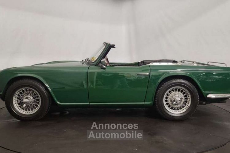 Triumph TR4 - <small></small> 38.500 € <small>TTC</small> - #23