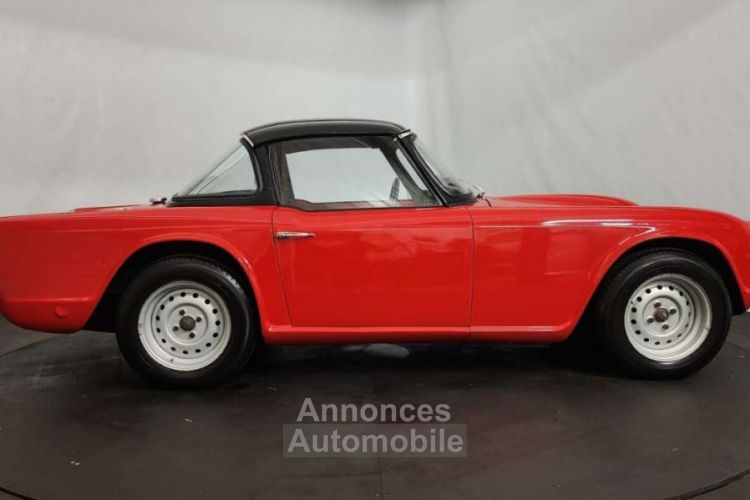 Triumph TR4 - <small></small> 26.450 € <small>TTC</small> - #16