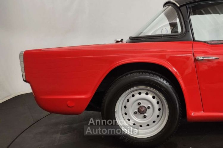 Triumph TR4 - <small></small> 26.450 € <small>TTC</small> - #17