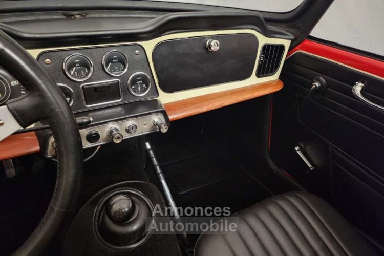 Triumph TR4 - <small></small> 26.450 € <small>TTC</small> - #38