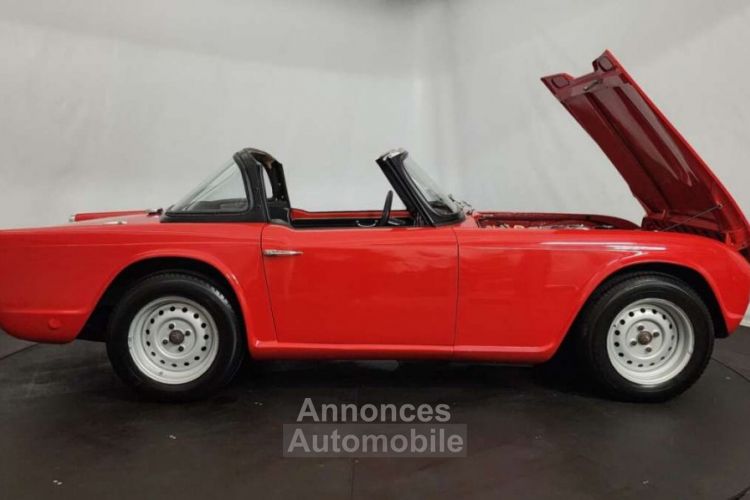 Triumph TR4 - <small></small> 26.450 € <small>TTC</small> - #59