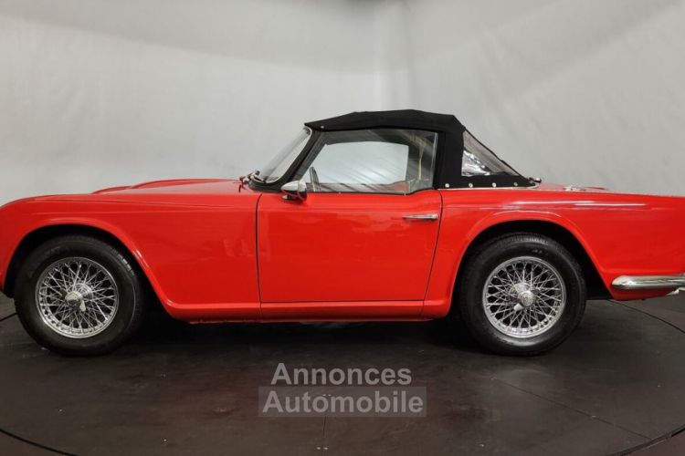 Triumph TR4 - <small></small> 34.500 € <small>TTC</small> - #18