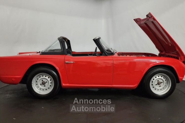 Triumph TR4 - <small></small> 26.450 € <small>TTC</small> - #47