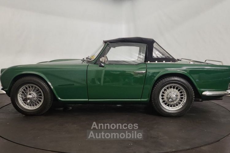 Triumph TR4 - <small></small> 38.500 € <small>TTC</small> - #22