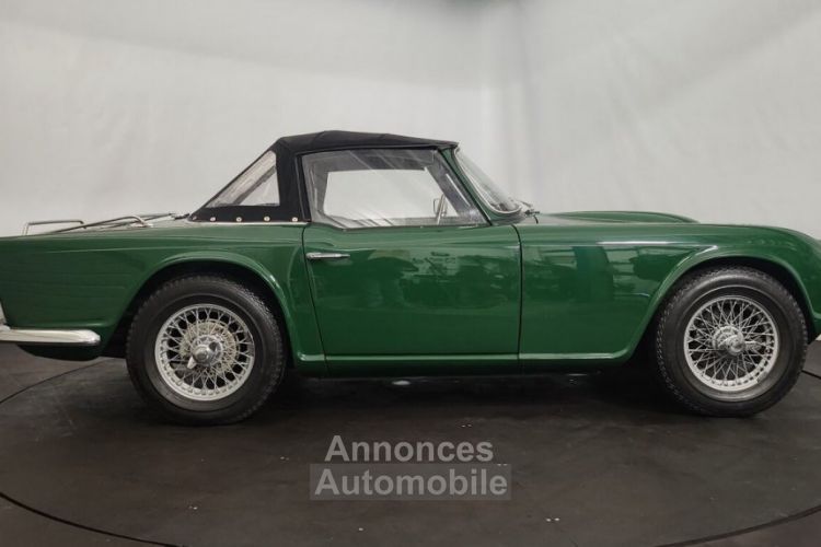 Triumph TR4 - <small></small> 38.500 € <small>TTC</small> - #27