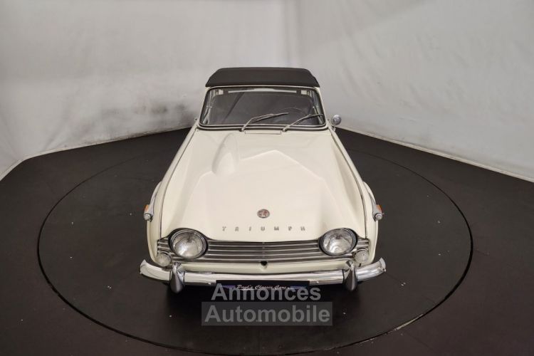 Triumph TR4A TR4 A IRS - <small></small> 37.500 € <small>TTC</small> - #16