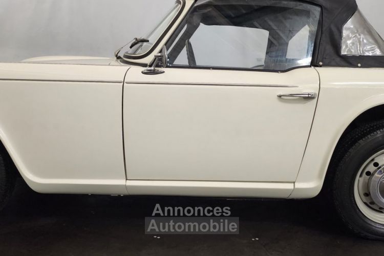 Triumph TR4A TR4 A IRS - <small></small> 37.500 € <small>TTC</small> - #19