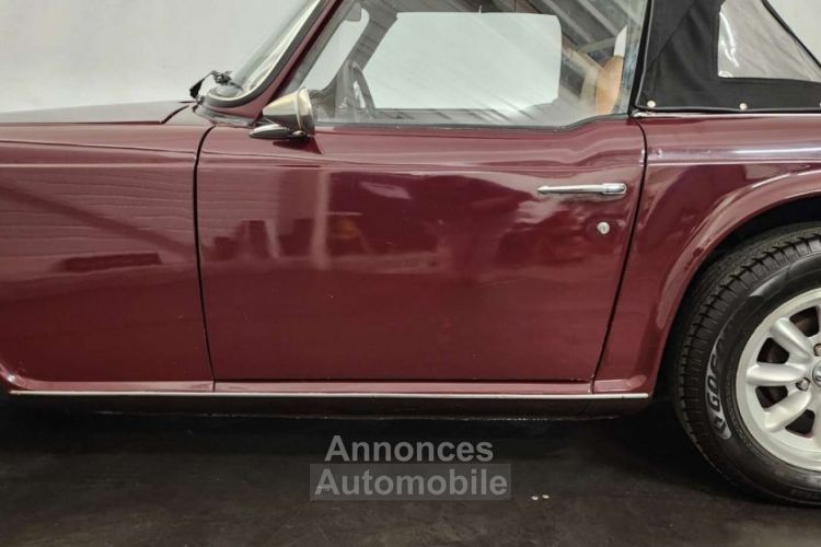 Triumph TR6 - <small></small> 19.900 € <small>TTC</small> - #25