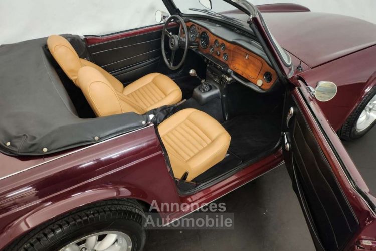 Triumph TR6 - <small></small> 19.900 € <small>TTC</small> - #45