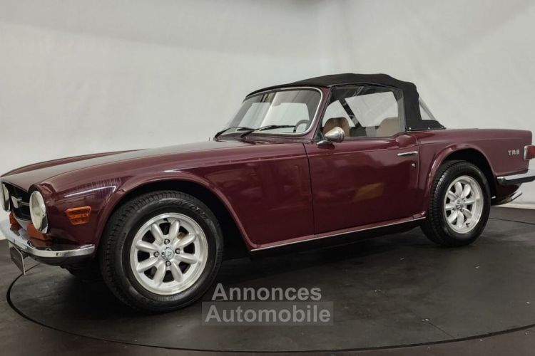 Triumph TR6 - <small></small> 19.900 € <small>TTC</small> - #17