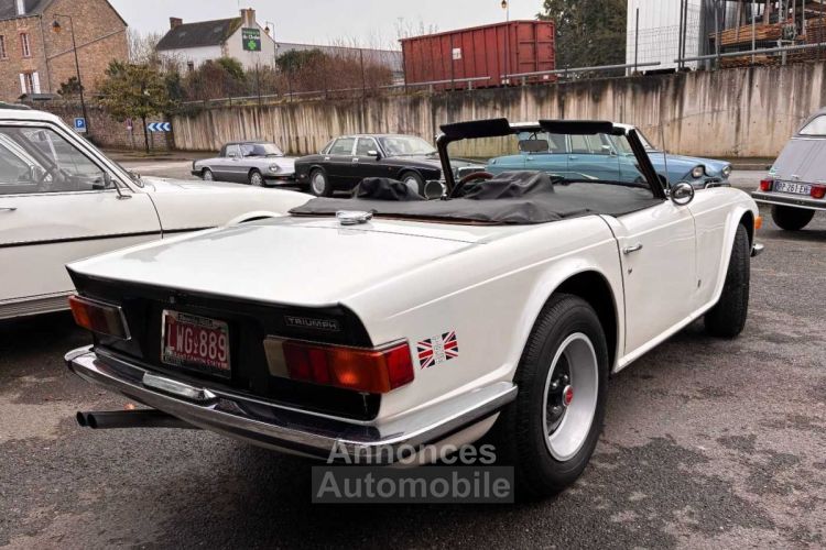 Triumph TR6 2.5 125CH - <small></small> 35.500 € <small>TTC</small> - #3