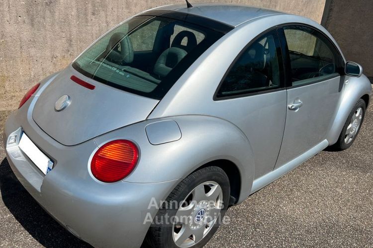 Volkswagen Beetle 2.3 V5 170 ch  Cuir Chauffant- Regulateur - <small></small> 7.200 € <small>TTC</small> - #2