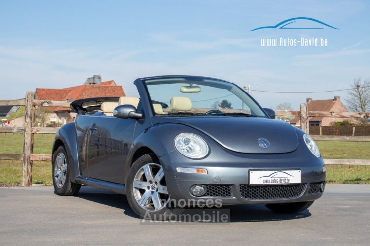 Volkswagen Beetle New Cabrio 2.0i Tiptronic - 1STE EIGENAAR - LEDER - AIRCO - PARKEERSENSOREN - <small></small> 4.999 € <small>TTC</small> - #42