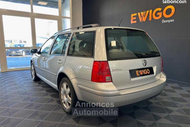 Volkswagen Bora BREAK V5 2.3l 170ch CARAT 2ème main 42 800km - <small></small> 6.490 € <small>TTC</small> - #4