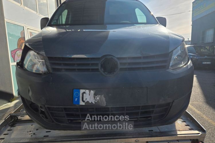 Volkswagen Caddy maxi 2.0 tdi 140 accidenté cg ok - <small></small> 3.000 € <small>TTC</small> - #2