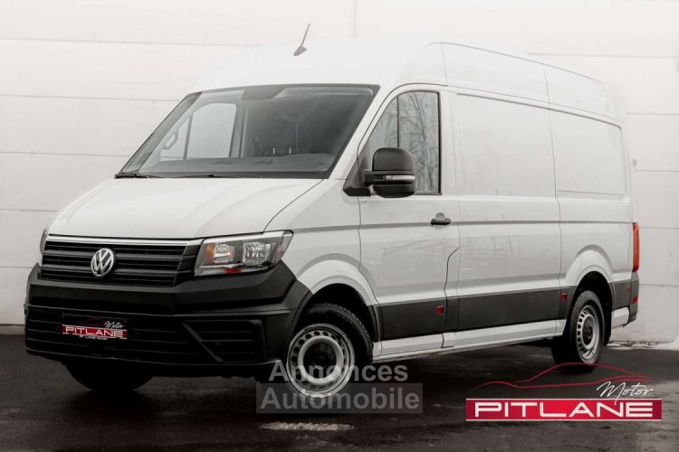 Volkswagen Crafter 2.0 TDi L3H2 ATTELAGE CAMERA CARPLAY GARANTI - <small></small> 29.990 € <small>TTC</small> - #1