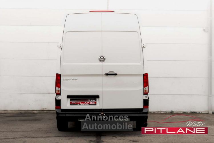 Volkswagen Crafter 2.0 TDi L3H3 UTILI. 3 PLACES ATTELAGE CARPLAY - <small></small> 31.990 € <small>TTC</small> - #4