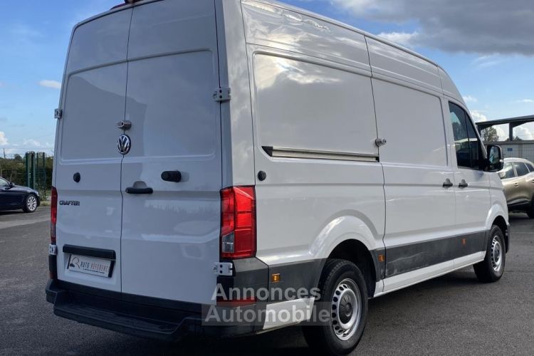Volkswagen Crafter 30 L3H3 2.0 TDI 140 CH CAMERA / GPS ANDROID AUTO BUSINESS PLUS - <small></small> 23.325 € <small>TTC</small> - #4